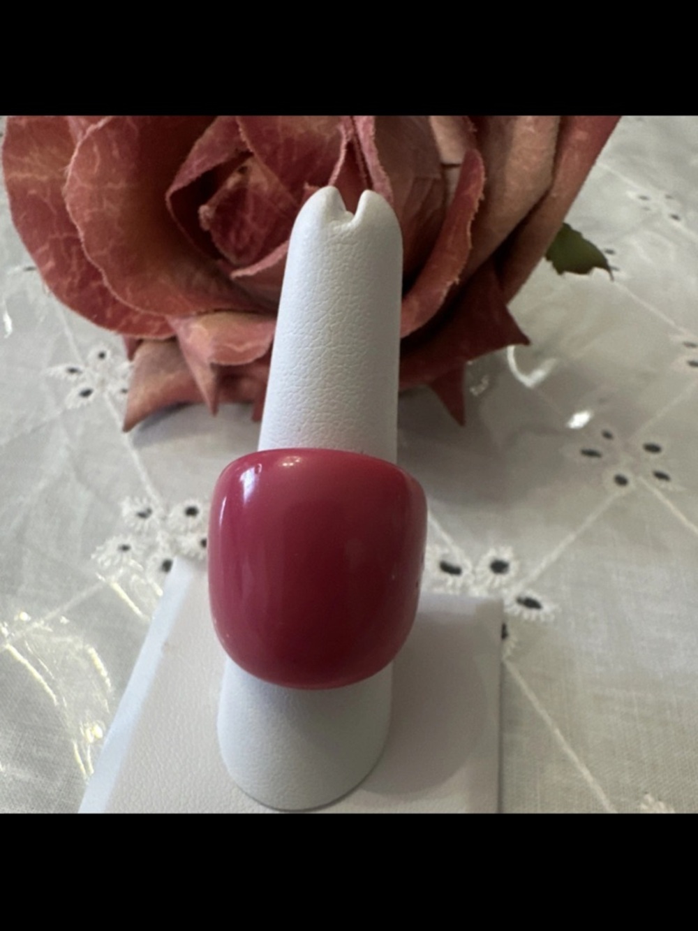 Women’s Wide Pink Dome Cocktail Ring-size 9